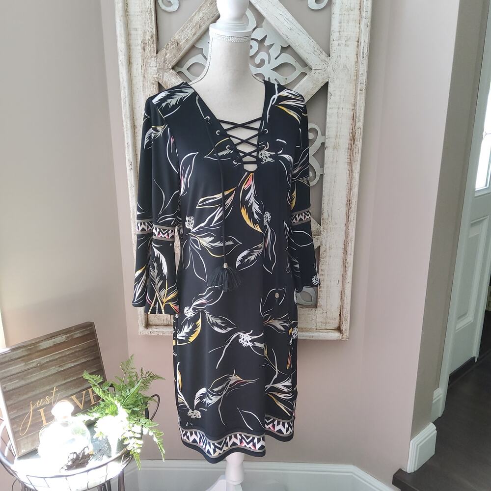 White House Black Market Tassel Laced Shift Sheath Midi Dress in Black Floral